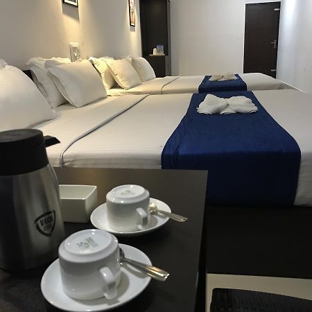 Highland Bristo Hotel Kalpetta Esterno foto